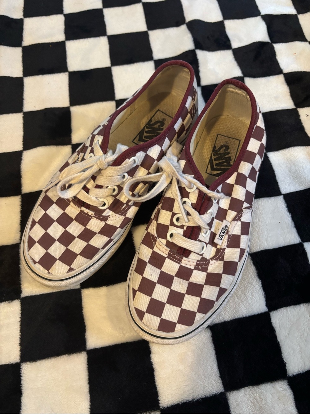 Women’s size 5.5 burgundy checker vans like new
